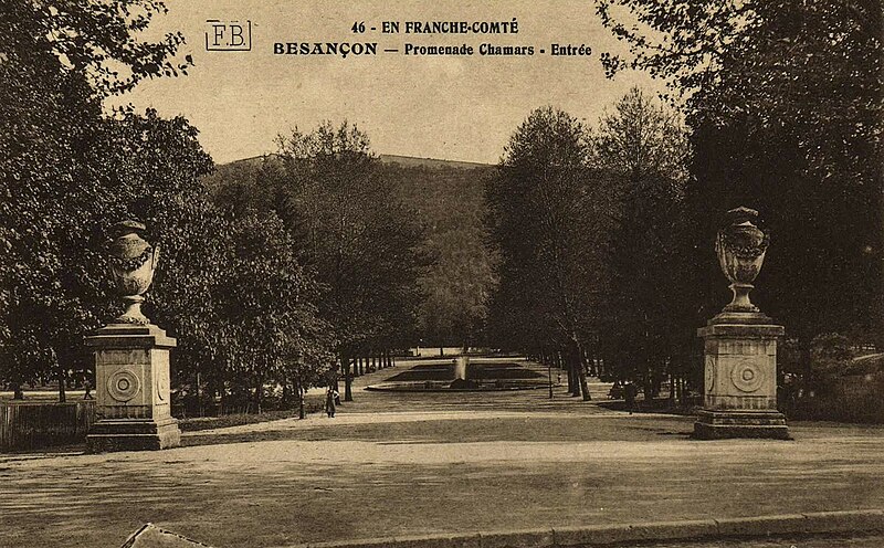 File:Besançon, la promenade Chamars (4).jpg