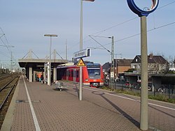 Bahnsteig, Blick nach Norden (2007)