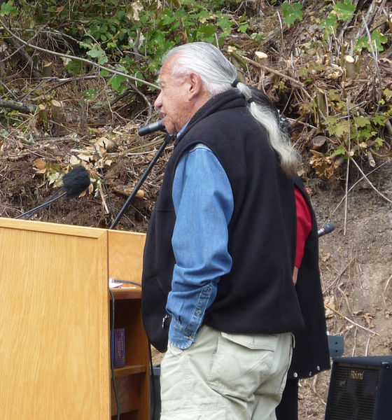 File:Billy Frank Elwha Dam.jpg