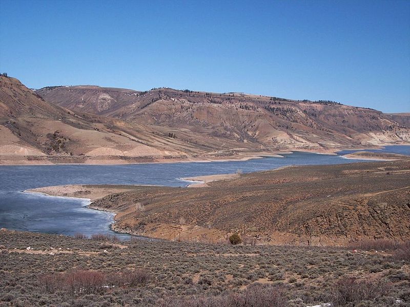 File:Blue Mesa Reservoir.jpg