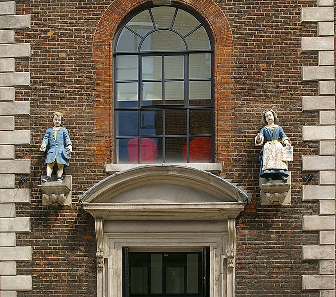 File:Bluecoated Charity children, Hatton Garden - geograph.org.uk - 2428485.jpg