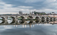 Bridge of Jacques-Gabriel in Blois 02.jpg