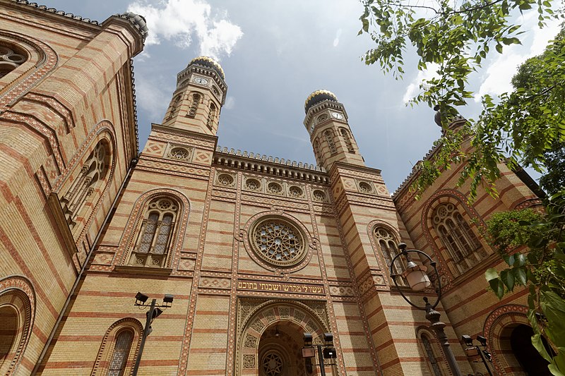 Sinagoga em Budapest foto editorial. Imagem de judeus - 54477791