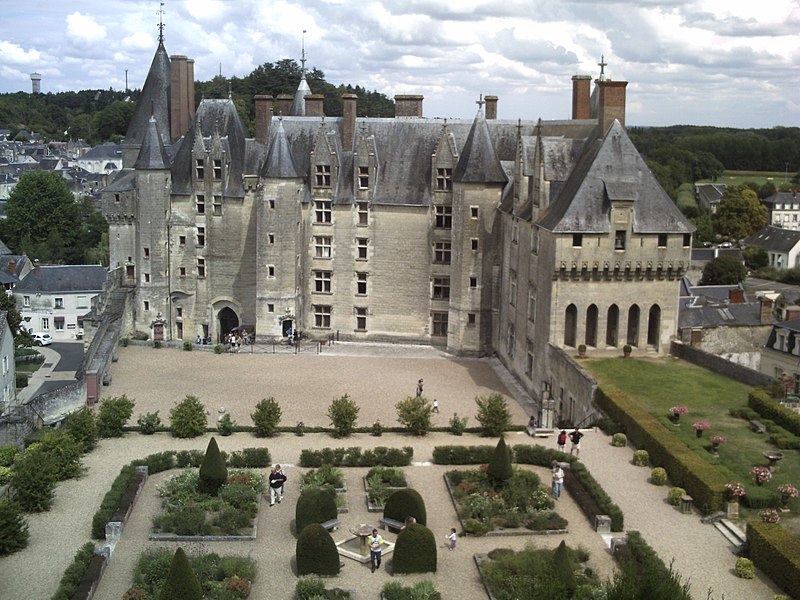 File:CHATEAU DE LANGEAIS.JPG