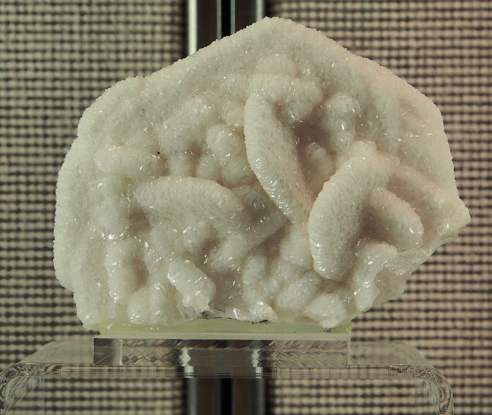 File:Calcite Specimen 22.JPG