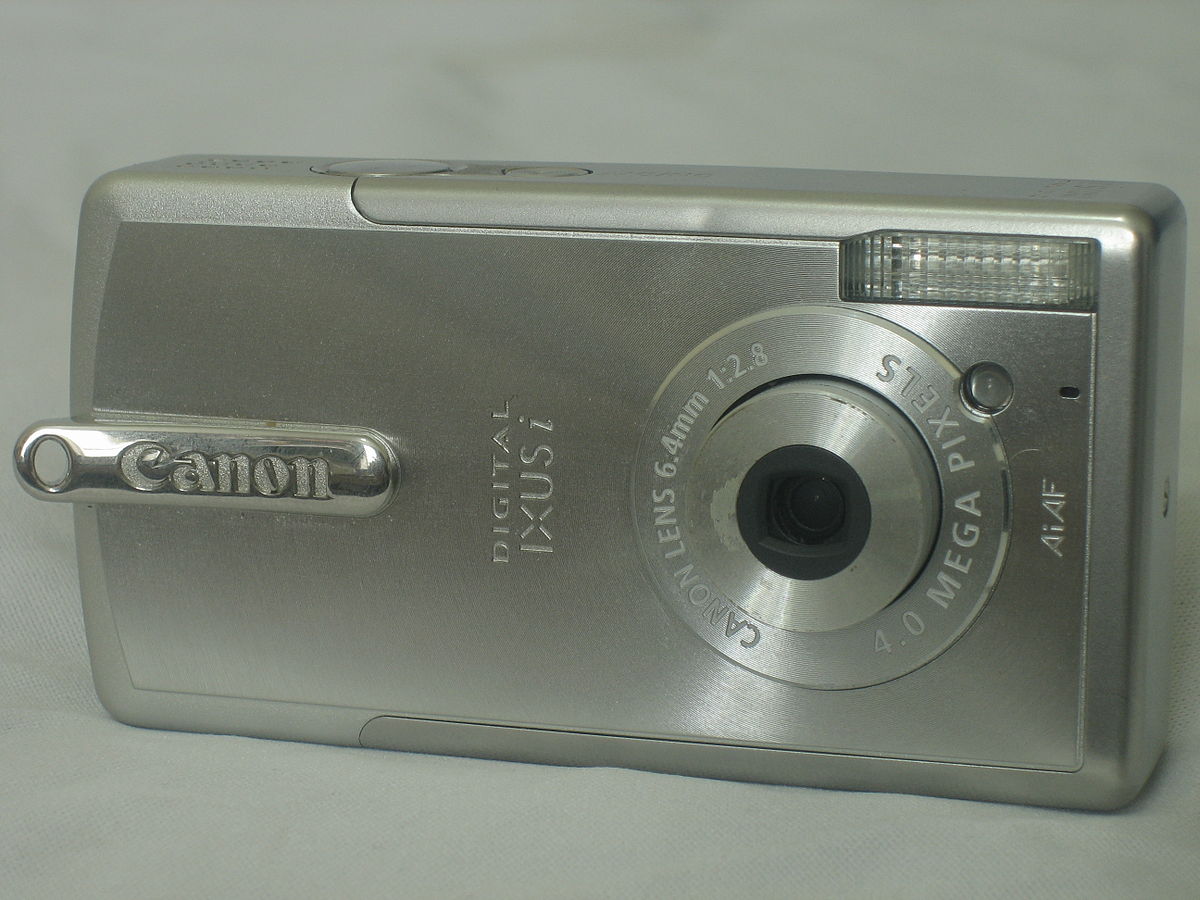File:Canon Digital IXUS i silver front.jpg - Wikimedia Commons