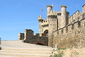 Castillo ponferrada 2005.jpg