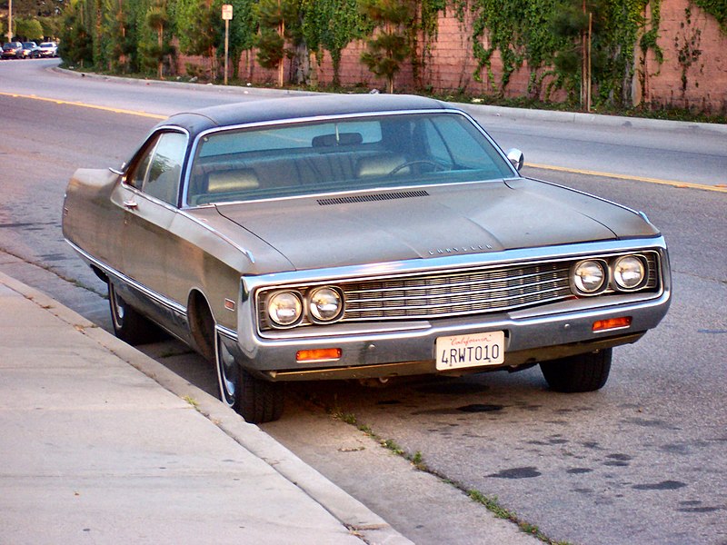 File:Chrysler New Yorker 2.jpg