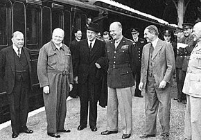 William Lyon Mackenzie King, Winston Churchill, Peter Fraser, Dwight Eisenhower, Godfrey Huggins and Jan Smuts, mid-1944. This photograph is generally credited as having been taken at Droxford, but this is unlikely. Churchill, Eisenhower and Commonwealth leaders, 1944.jpg