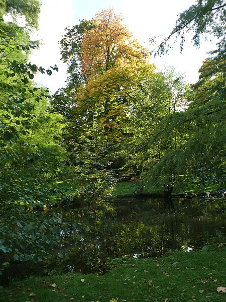 File:Crola-Park (Ilsenburg) P1100865.jpg