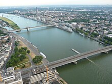 Deutzer- und Severinsbrücke (Flight over Cologne).jpg
