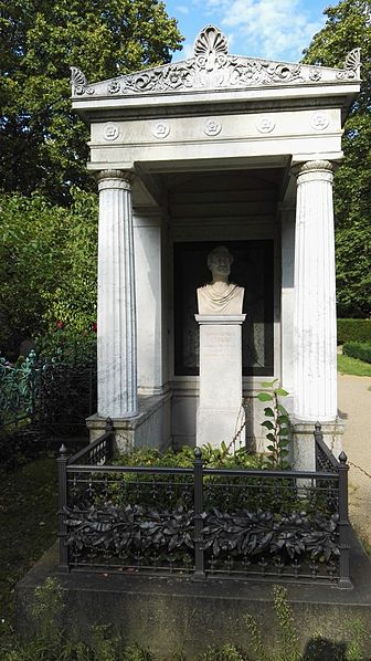 File:Doroth-friedrichwerd-friedhof-berlin - 25.jpeg