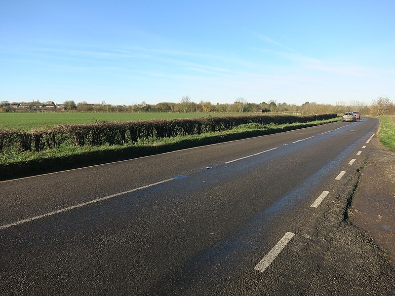 File:Earith Road, B1050 - geograph.org.uk - 4270467.jpg