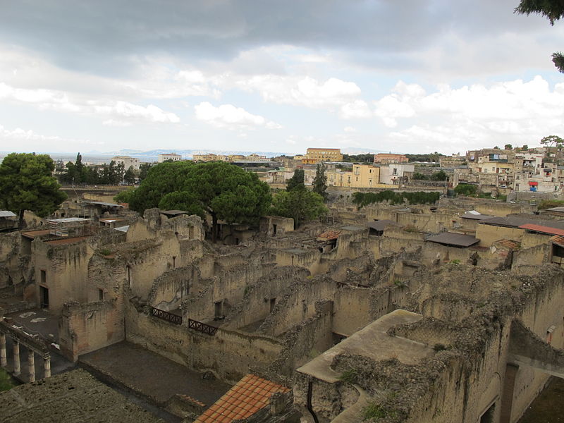 File:Ercolano 2012 (8019401392).jpg