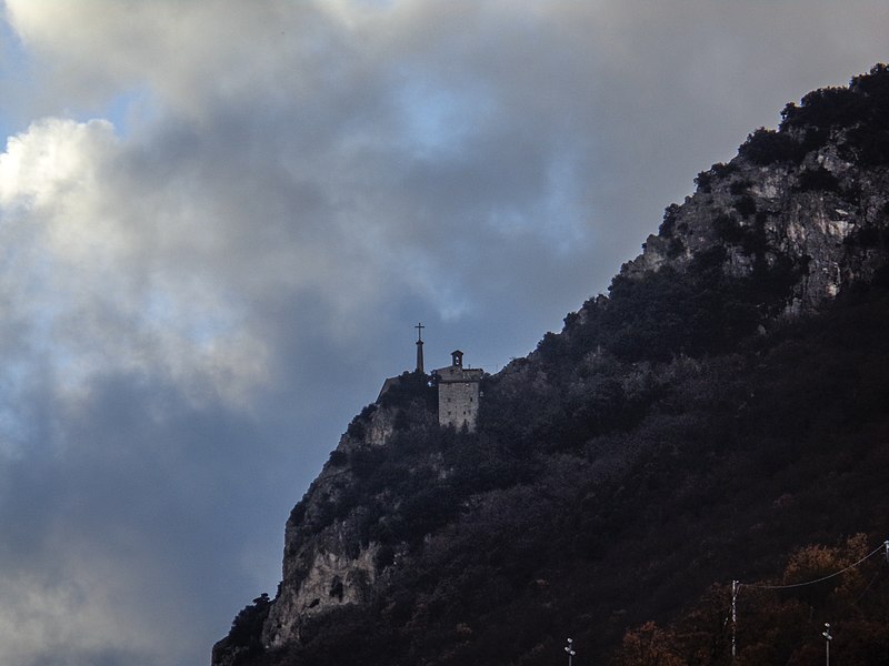 File:Eremo di San Cataldo - Esanatoglia 01.jpg