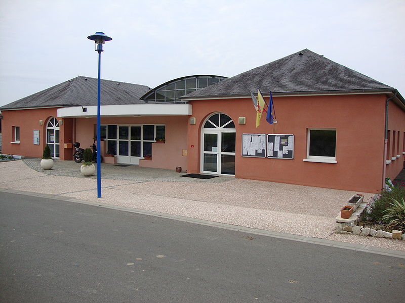 File:Estialesq (Pyr-Atl, Fr) Mairie.JPG