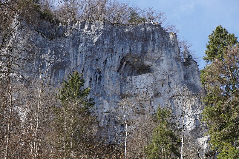 File:Fallfels.jpg