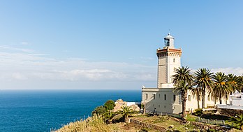 Farol do Cabo Espartel, perto de Tânger, Marrocos. (definição 7 919 × 4 314)