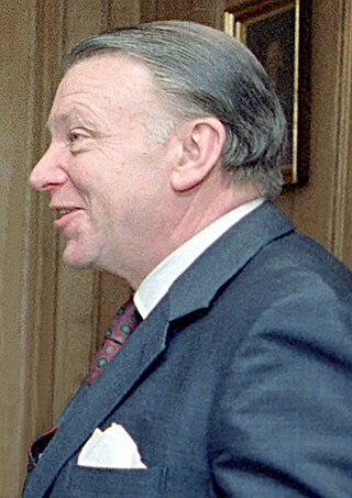<span class="mw-page-title-main">Francis Pym</span> British politician (1922–2008)