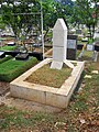 Grave of Chairil Anwar, Karet Bivak.jpg