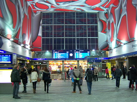 The spectacular main hall of the Graz Hauptbahnhof