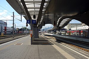 Graz Hauptbahnhof: Geschichte, Anlagen, Nachtsperre