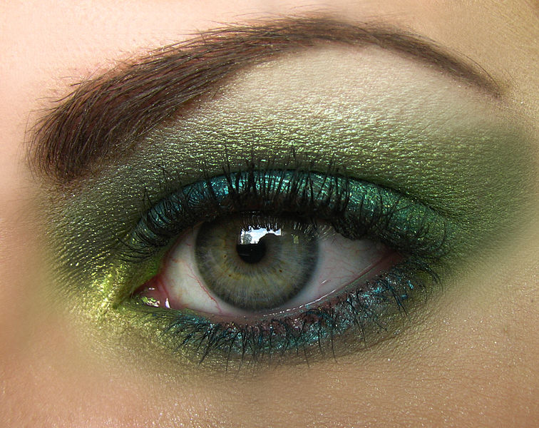 File:Green super macro eye.jpg