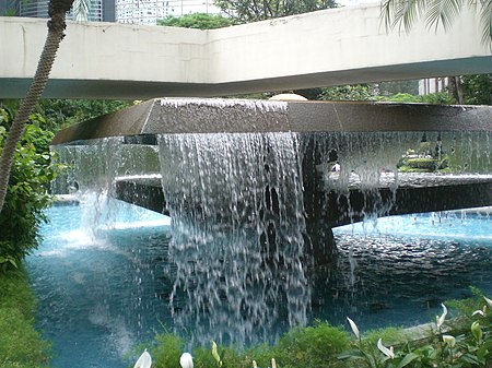 HK Central Chater Garden Pool 1.JPG