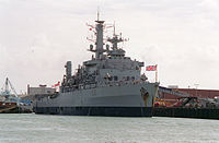 Дэсантныя караблі HMS Fearless перакідалі войскі ў Паўночную Ірландыю напярэдадні аперацыі.