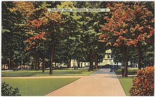 <span class="mw-page-title-main">Hackley Park</span> Park in Muskegon, Michigan
