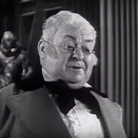 Harry Holman in Oliver Twist (1933).jpg