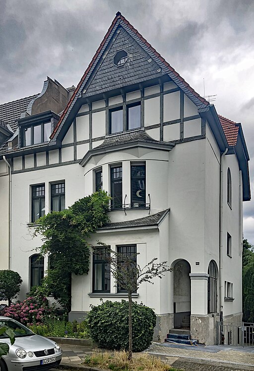 Haus Lohengrinstraße 10, Düsseldorf-Oberkassel