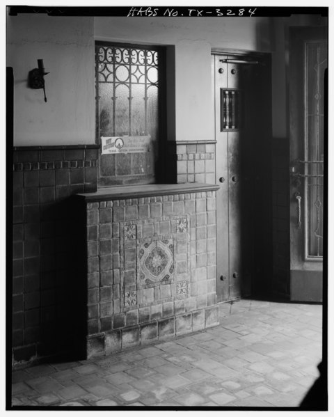 File:Historic American Buildings Survey, Bill Engdahl for Hedrich-Blessing, Photographers, February, 1979 TICKET WINDOW WITH POLYCHROME TILE WAINSCOTTING. - Southern Pacific HABS TEX,31-BROWN,15-13.tif