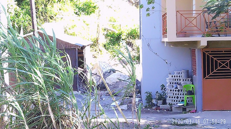 File:House damaged by rock fall in Puerto Rico.jpg