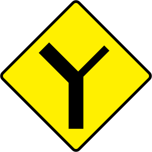 IE road sign W-005-R.svg