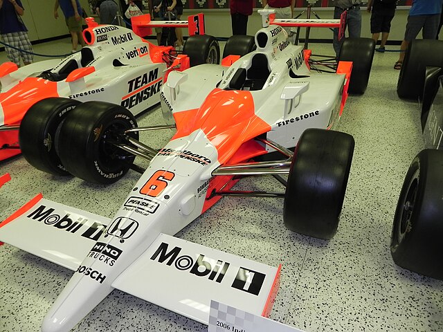 Hornish's 2006 Indianapolis 500 winning car at the Indianapolis Motor Speedway Hall of Fame Museum