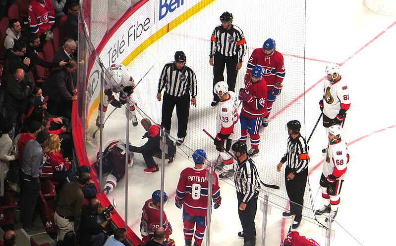 File:Injury, Montreal Canadiens 3, Ottawa Senators 4, Centre Bell, Montreal, Quebec (30067641345).jpg