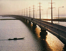 Híd a Jamuna felett