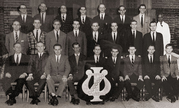 John du Pont (front left) as a member of Zeta Psi fraternity at the University of Pennsylvania