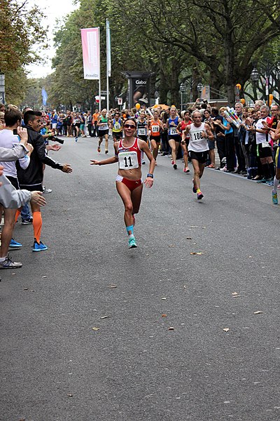 File:Kö-Lauf Düsseldorf 2014-09-07 0496 (15266468076).jpg