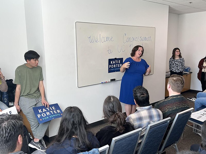 File:Katie Porter at UC Davis.jpg