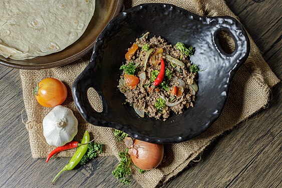 Keema and Pita. Photograph: Cyapoj (CC BY-SA 4.0)