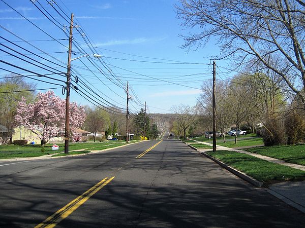 Suburban street in the neighborhood of Kendall Park