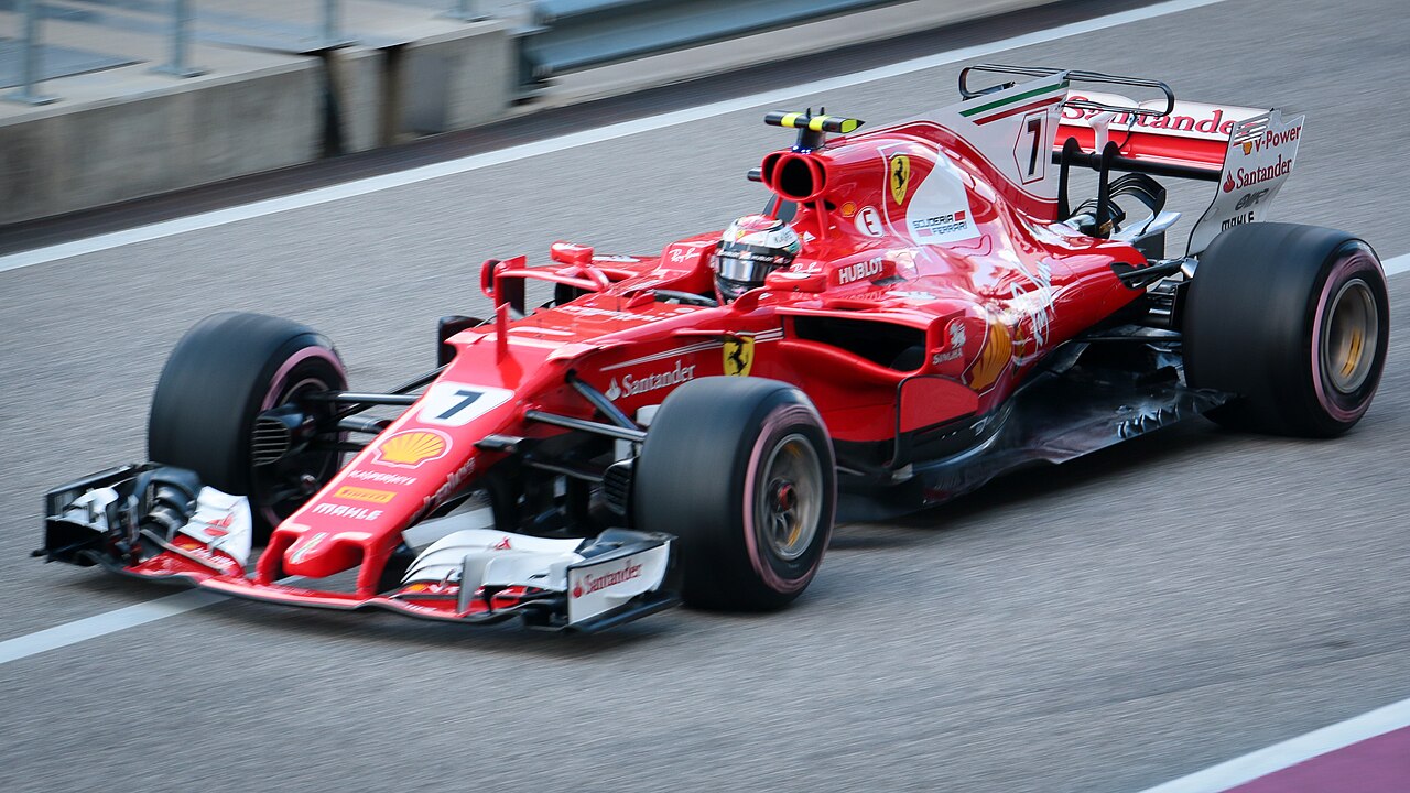 Image of Kimi Raikkonen 2017 United States GP (37946720226)