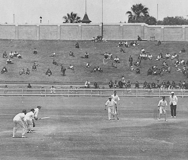 Kippax plays his famed late cut shot against Clarrie Grimmett in a Sheffield Shield match at the SCG.