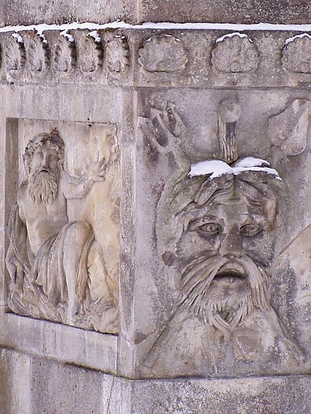 File:Laxenburg-Schlosspark, Sphinxbrücke2.jpg