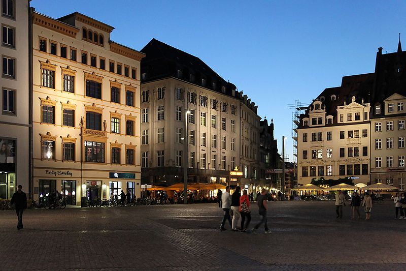 File:Leipzig - Markt + 10 + 9König-Albert-Haus + 7 01 ies.jpg