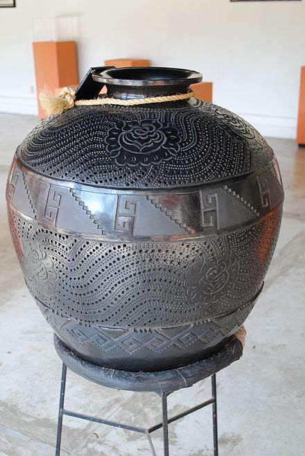 Barro negro pottery at the state crafts museum