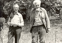 Nobel Laureates Nikolaas Tinbergen (left) and Konrad Lorenz (right) who were, with Karl von Frisch, acknowledged for work on animal behavior Lorenz and Tinbergen1.jpg