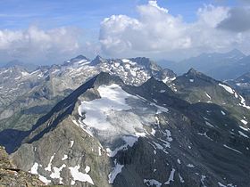 Vue du Luckenkogel au centre, depuis le Muntanitz ; à droite l'Äusserer Knappentröger.